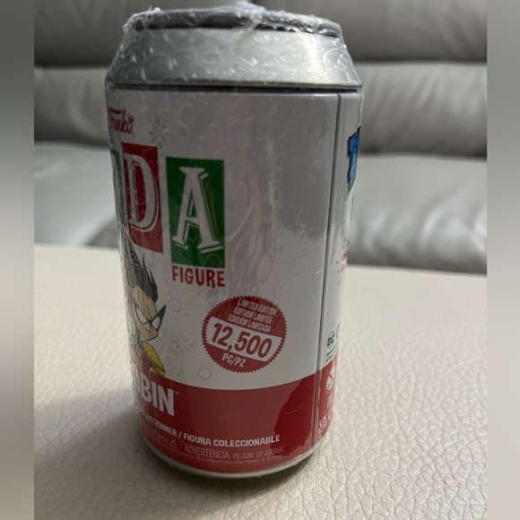 NWT - Funko Pop! Soda Teen Titans Go - Robin - Limited Edition - Chance of Chase - Picture 2 of 5